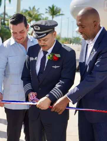 Aeropuerto La Romana recibe vuelo American Airlines