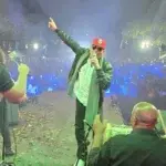 Capitaleños bailan y cantan en concierto