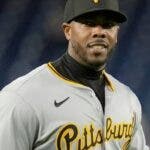 Chapman firma con Boston  $10.75 millones