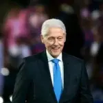 El expresidente Bill Clinton fue hospitalizado en Washington tras “desarrollar fiebre»