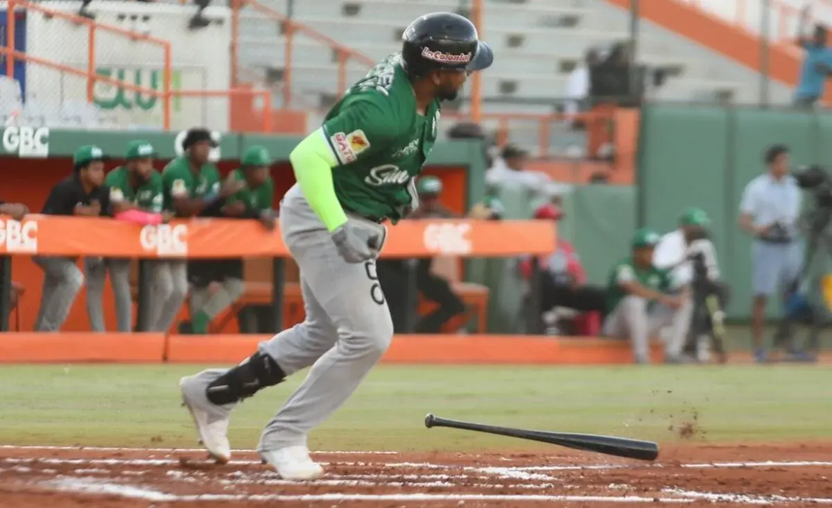 Estrellas vencen Toros y se afianzan en la cima