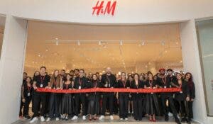 Marca H&M abre  su primera tienda en Ágora Mall