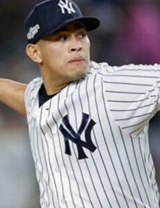 Yankees y Loáisiga acuerdan por un año