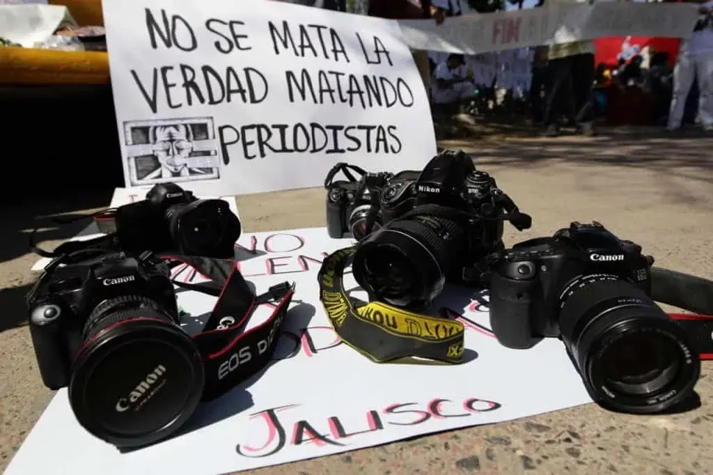 122 periodistas y trabajadores de medios fueron asesinados en 2024, según la FIP