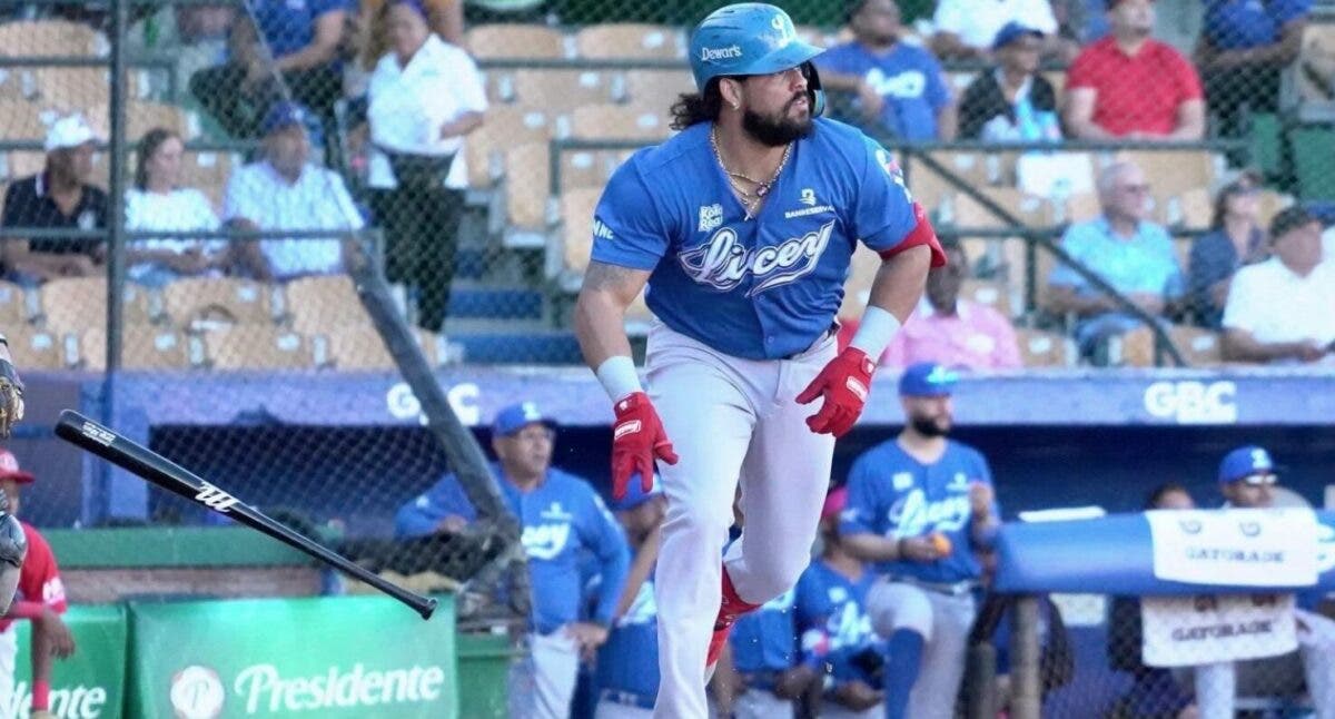 Alfaro, Mejía y Camargo lideran Licey sobre Escogido