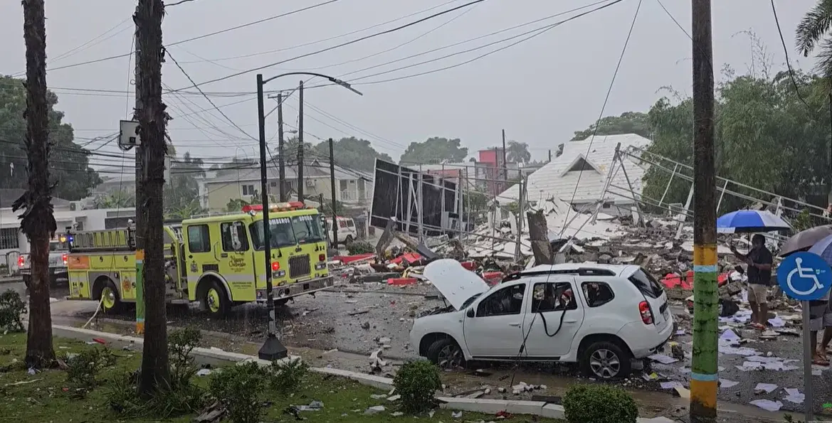 Fallece una de las víctimas de la explosión en oficina de abogados en Sosúa