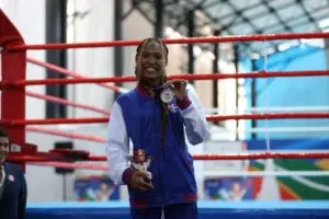 Darienly Contreras, plata en kickboxing Bolivarianos Ayacucho