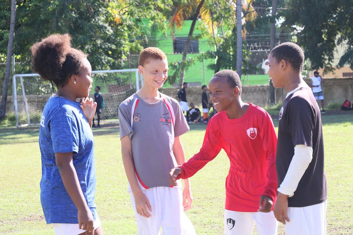 Fútbol en San Cristóbal: La pasión que inspira a miles de niños