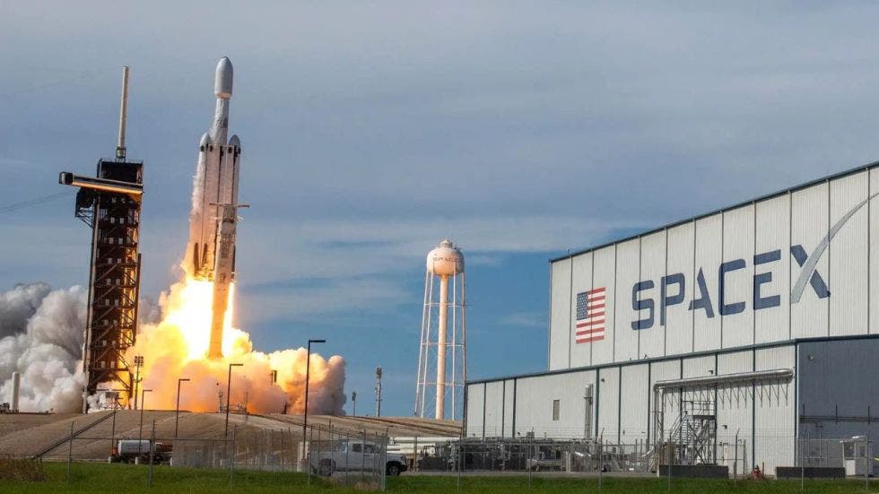 El valor de SpaceX se dispara a 350.000 millones de dólares tras la victoria de Trump