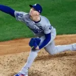 Walker Buehler pacta por una campaña con los Medias Rojas