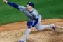 Walker Buehler pacta por una campaña con los Medias Rojas