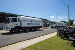 Extranjeros irregulares desarman y balean a agente de Migración en Piantini