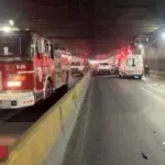 Accidente en túnel de la 27 deja tres heridos y provoca pánico entre conductores