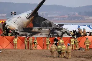 Elevan a 176 los muertos en el accidente aéreo en Corea del Sur