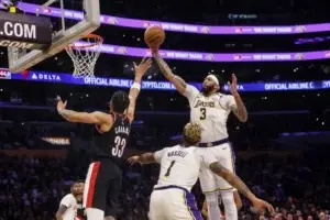 Sin LeBron James, los Lakers derrotan a Portland y ponen fin a una racha de 3 derrotas