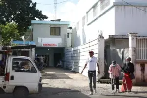 3 gobiernos han pasado y no han podido terminar el tan necesario hospital de Villa Mella