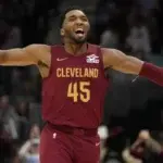  Mitchell guarda lo mejor para el final para que los Cavaliers se impongan ante Celtics