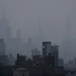 Nueva York obligará a las empresas contaminantes a pagar para reparar la crisis climática