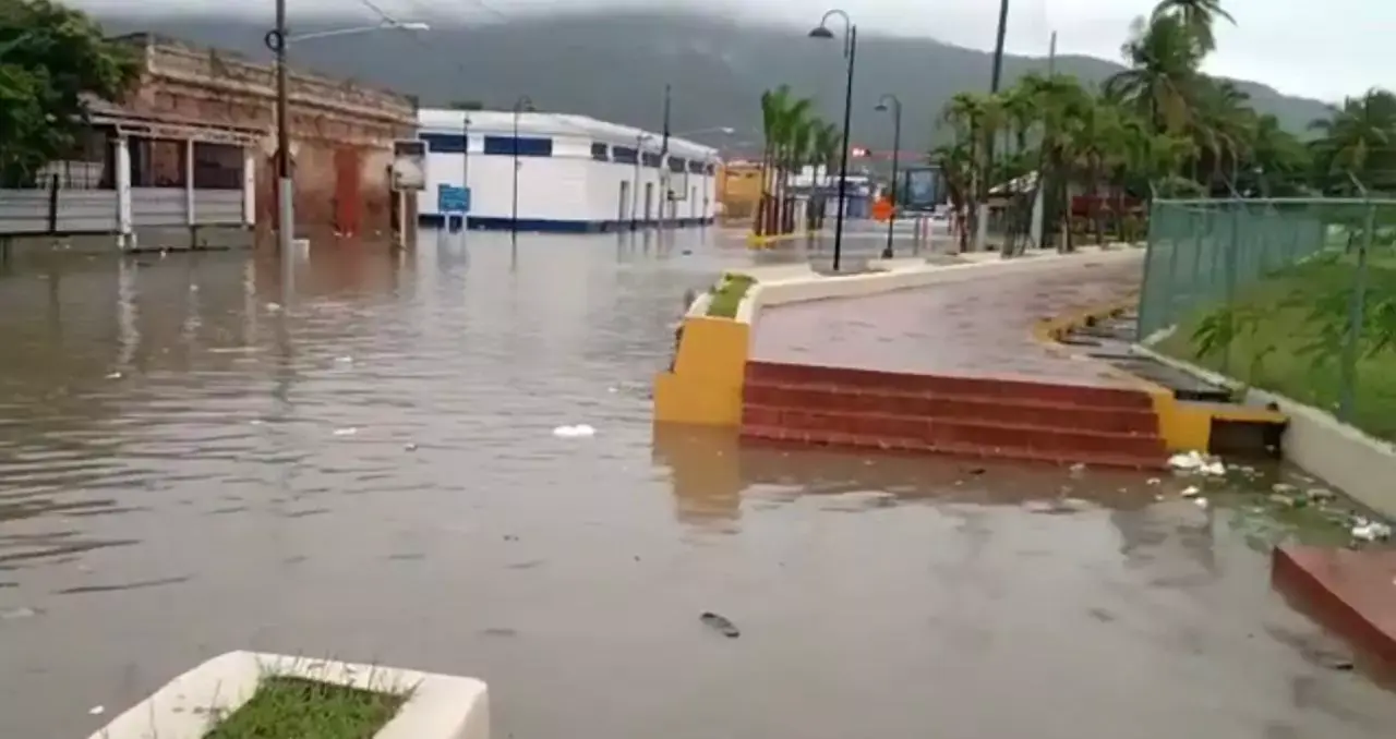 Desbordamientos e inundaciones afectan varias comunidades de Puerto Plata