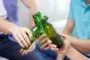 El consumo de alcohol en niños puede causar la muerte, advierte pediatra