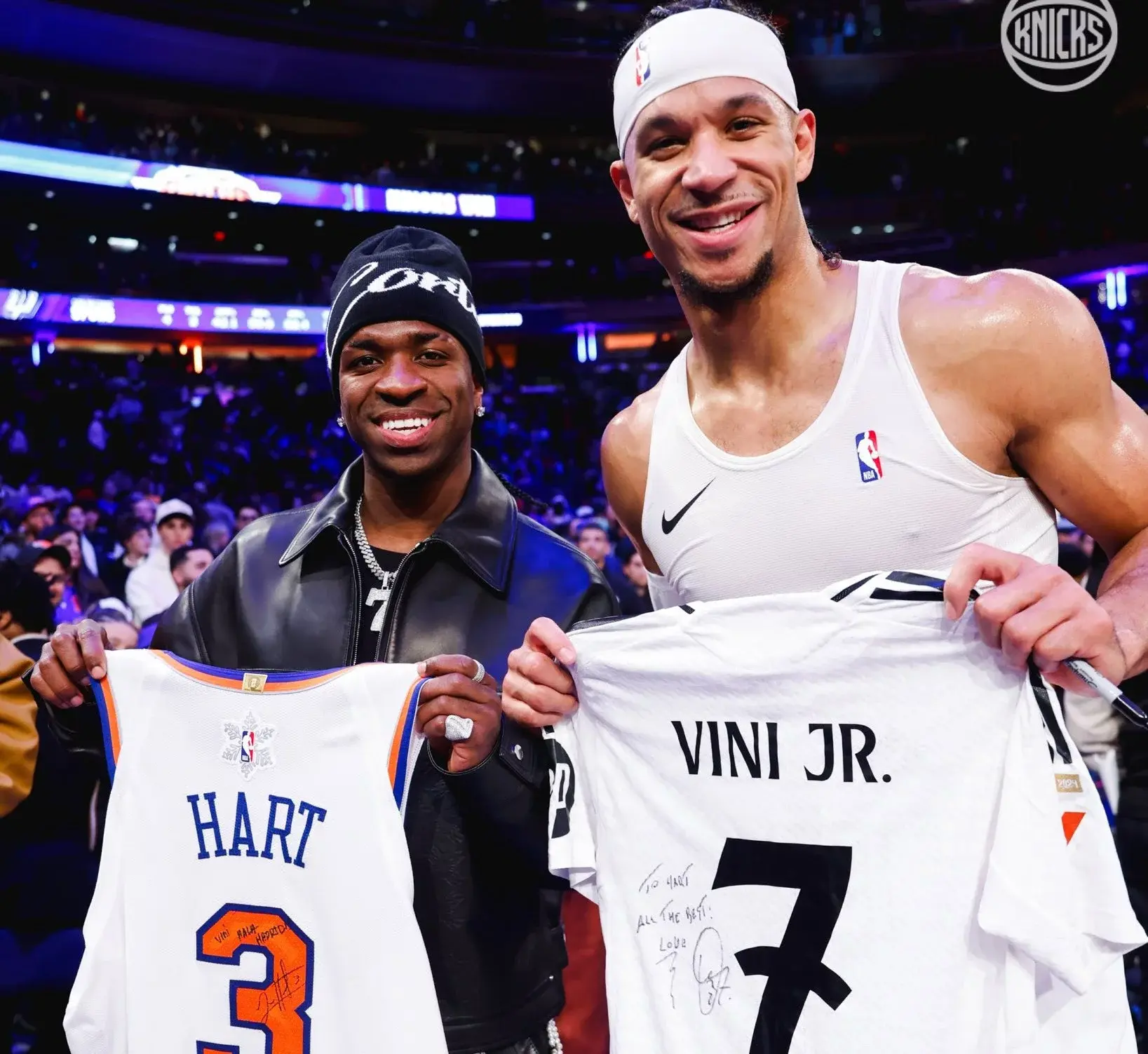 Vinícius, fan de lujo en el juego entre Spurs y Knicks