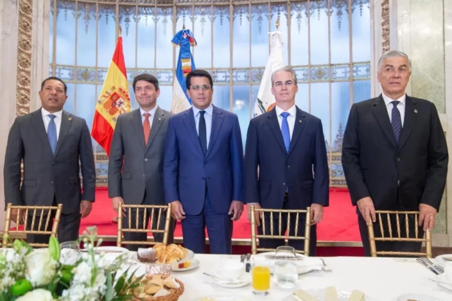 República Dominicana gana premio como mejor estand de Fitur 2025 por segunda vez. República Dominicana gana premio como mejor estand de Fitur 2025 por segunda vez.