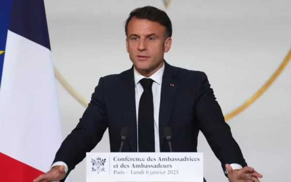 El presidente Emmanuel Macron espera soluciones al plan.
