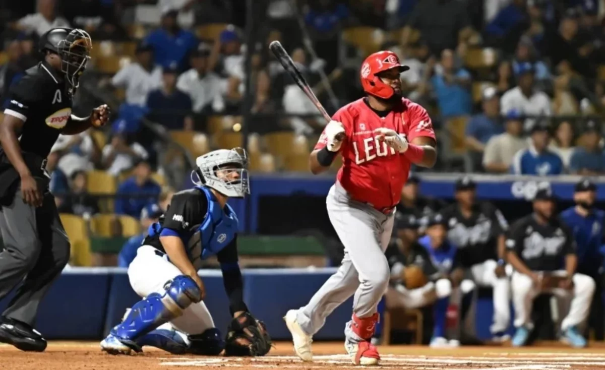 La final entre Licey y Escogido ha estado cargada de alternativas. fuente externa