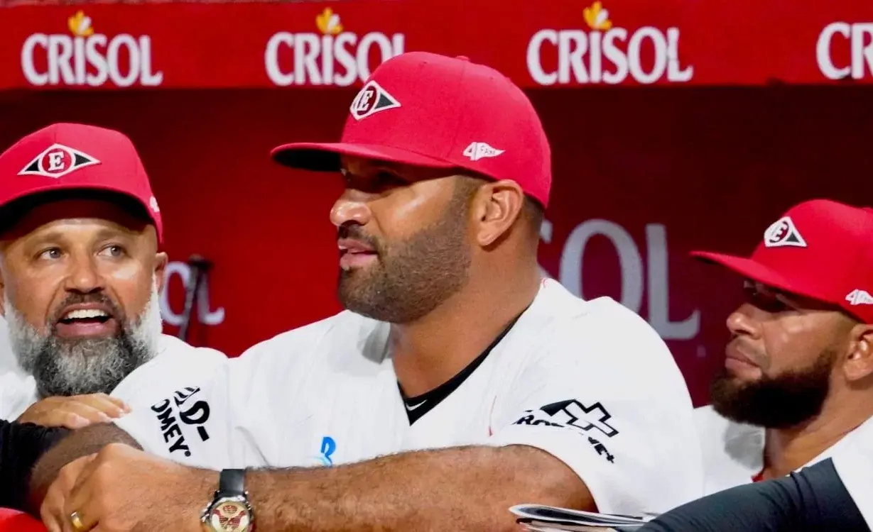 Albert Pujols no coge presión de los fanáticos