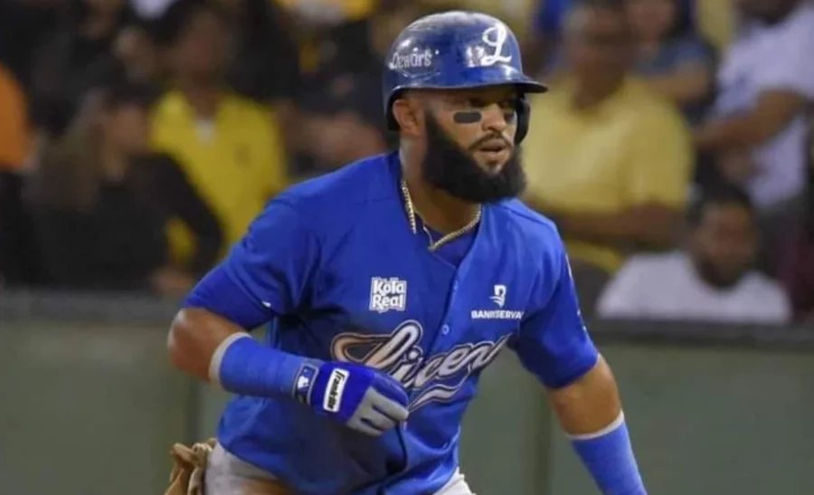 El capitán Emilio Bonifacio se mantiene siendo la bujía inspiradora de los azules. El capitán Emilio Bonifacio se mantiene siendo la bujía inspiradora de los azules.