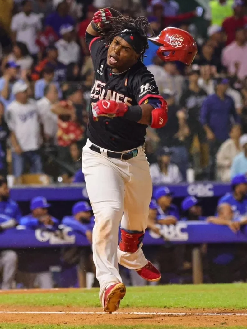 Escogido busca colocar al Licey en ‘jaque mate’