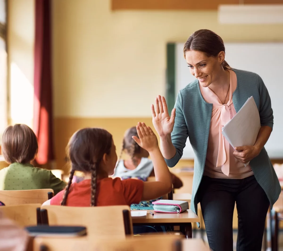 Para nutrir el sector educativo, psicológico y familiar, con avances en pedagogía sistémica.