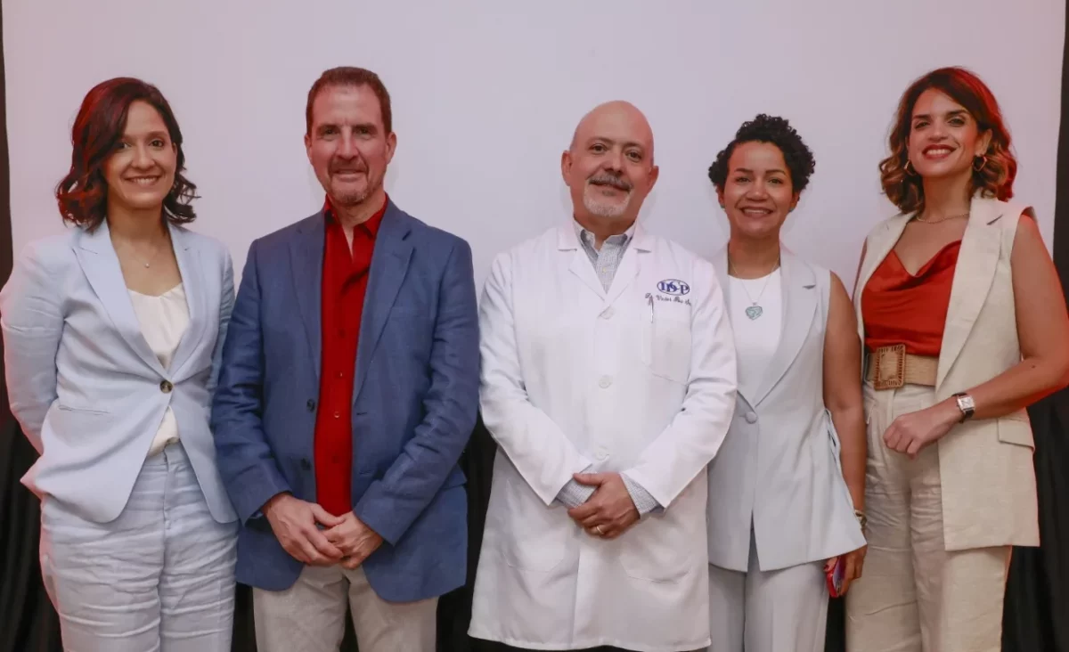 Delza Canto, Gabriel Magariños, Víctor Pou, Solange Reynoso y Alina Hernández.