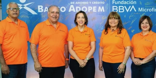 Fernando Pérez, Ricardo Canalda, Mercedes Canalda, Eva Carvajal y Sonia Reyes.