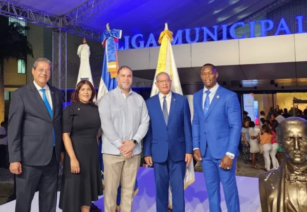 Jacinto Pichardo, Jaqueline D Aza, George Richardson, Wilson Gómez y Leoncito José.