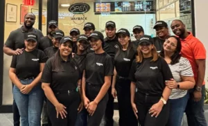 El equipo de Wayback Burgers.