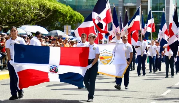 Luis Abinader encabezó los  actos del 212 natalicio de Duarte.
