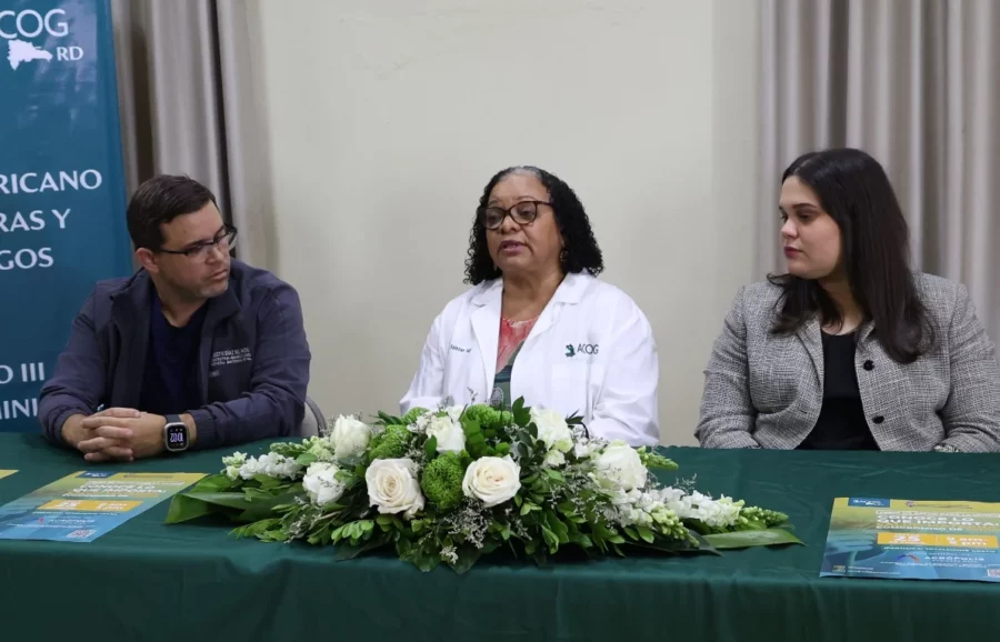 Miembros del ACOG anunciaron feria se realizará en la plaza Acrópolis . José de León Miembros del ACOG anunciaron feria se realizará en la plaza Acrópolis . José de León
