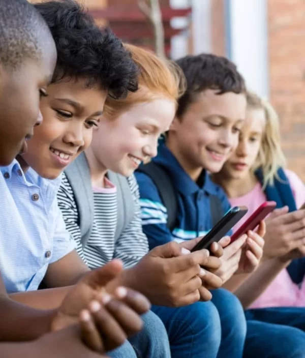 El uso permanente de dispositivos  crea hábitos nocivos.