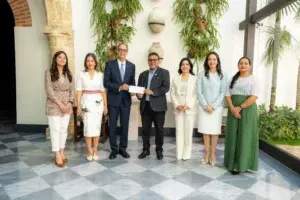 Banco Popular contribuye al Museo de Historia y Tradiciones de Santiago