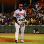 Leones consiguen primera victoria del round robin, vencen 4-2 a Águilas