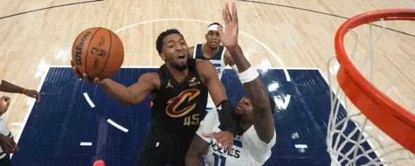 Donovan Mitchell anotó 36 puntos en el triunfo de Cleveland Cavaliers sobre Minnesota Timberwolves.