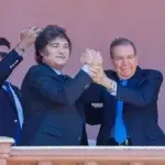 Milei y Edmundo González reciben el apoyo de venezolanos desde el balcón de la Casa Rosada