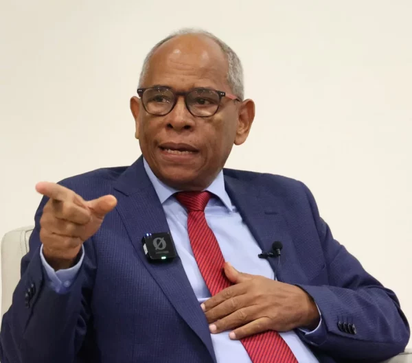 Onésimo González, director del Sistema Nacional de Transporte Estudiantil (TRAE). José de León