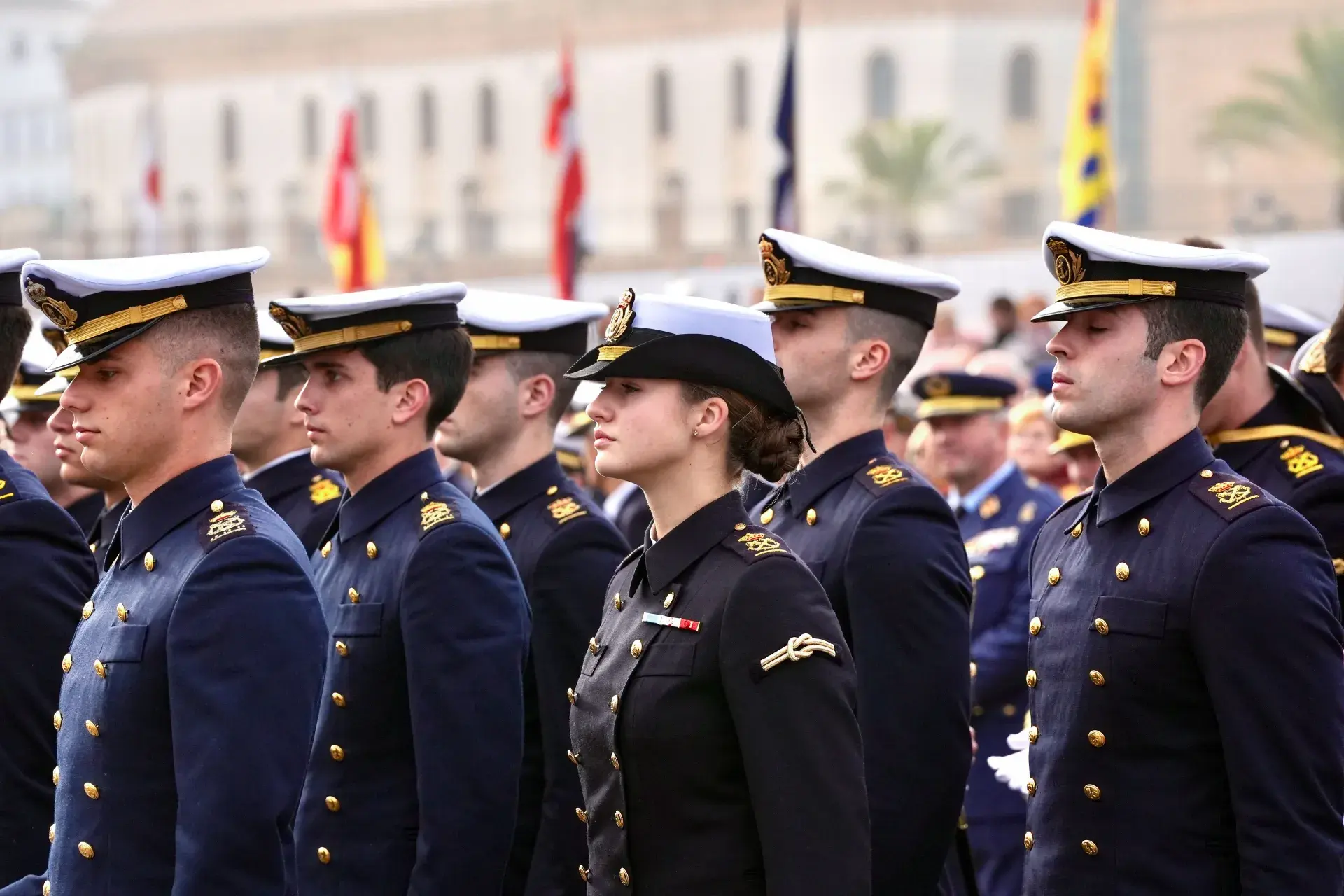 La princesa Leonor, «una más» para sus 75 compañeros a bordo de Elcano