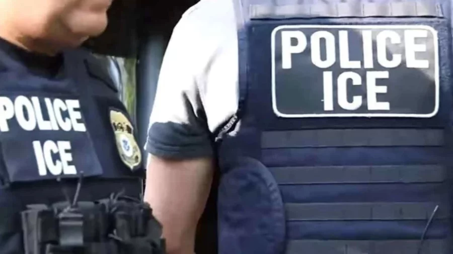 ICE-detiene-inmigrante-en-NYC-con-records-criminales_-entre-ellos-un-dominicano-910×511 ICE-detiene-inmigrante-en-NYC-con-records-criminales_-entre-ellos-un-dominicano-910×511