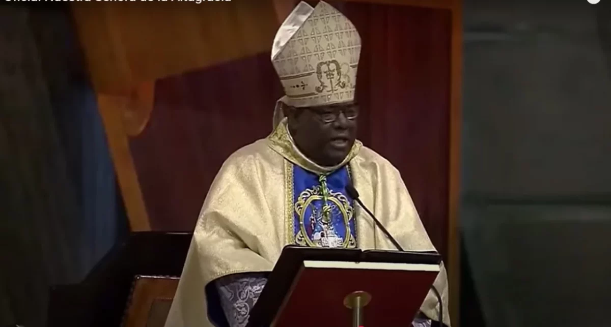 MONSEÑOR CASTRO MARTE