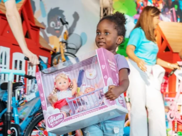 Plásticos por Juguetes,