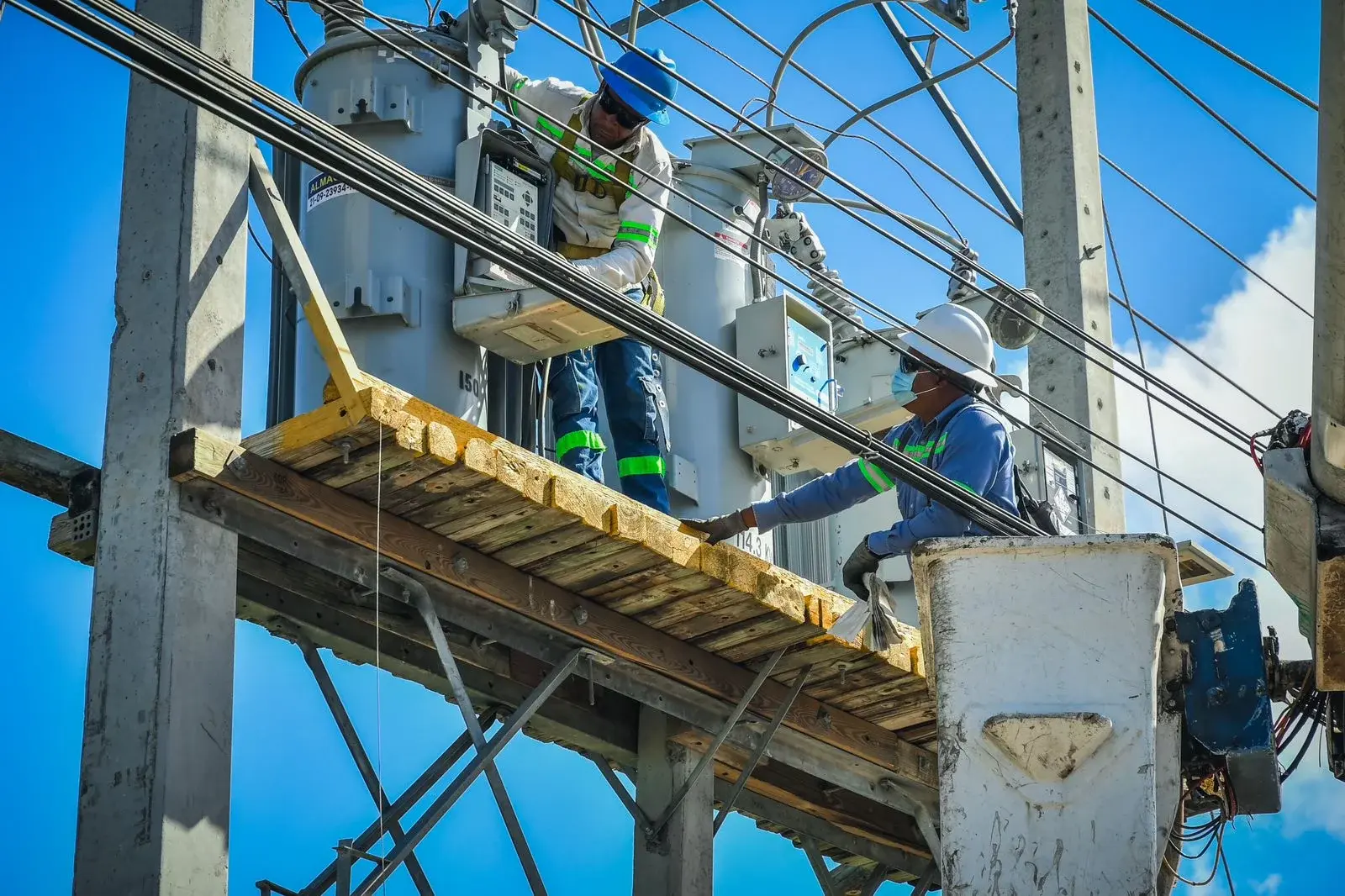 Edeeste reporta pérdida de energía de un 54.7%