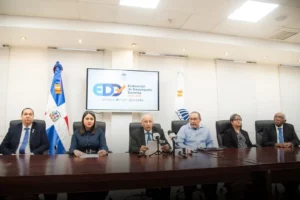 El Ministerio de Educación ofreció una rueda de prensa para dar a conocer los últimos detalles de la evaluación de desempeño docente. Fuente externa